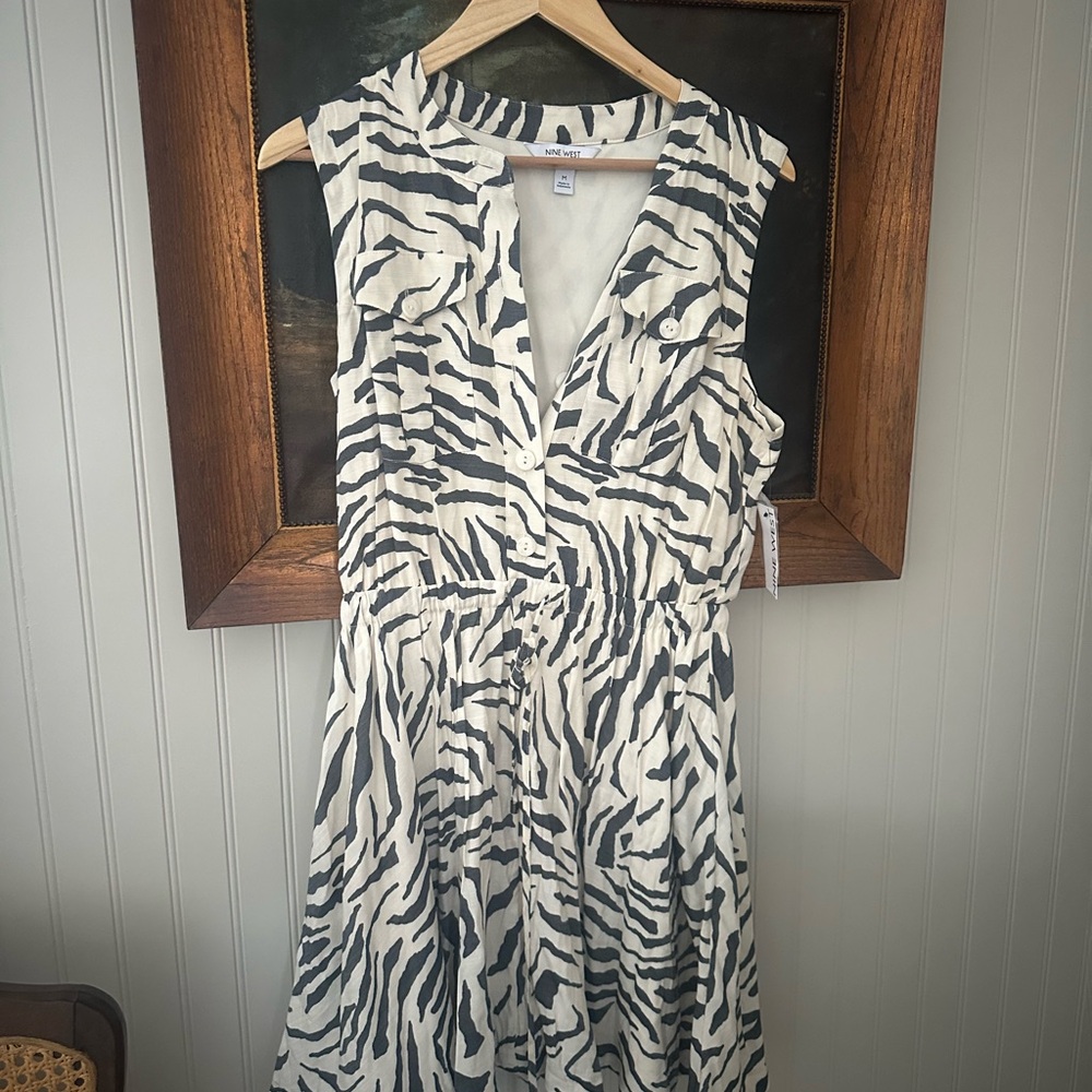 Nine West summer animal print dress